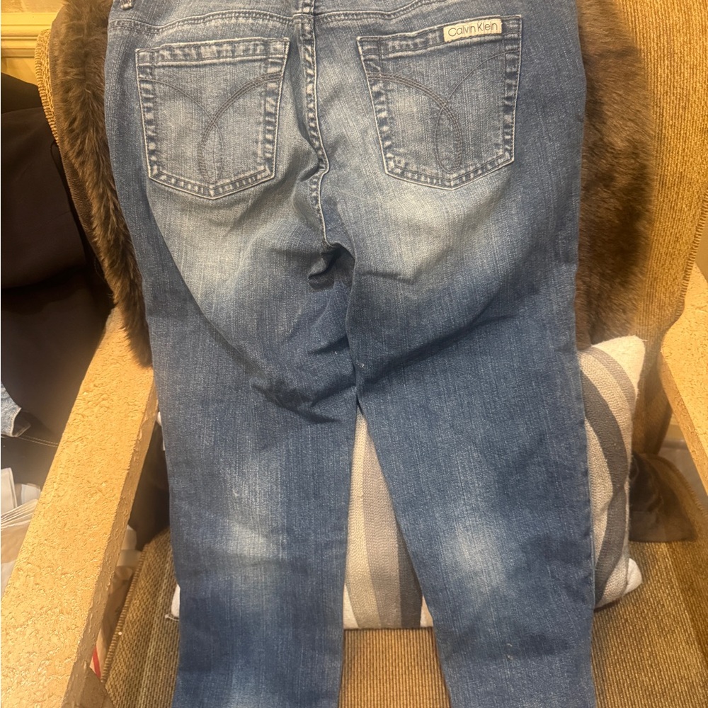 Calvin Klein Women's capri zip Blue Jeansโ (8) 29
